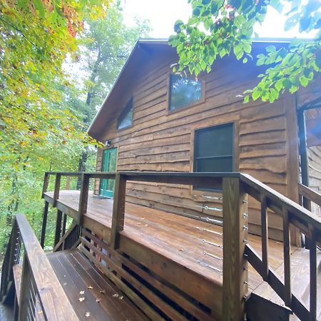 فندق The Treehouse At The Rustic Retreat ناشفيل المظهر الخارجي الصورة