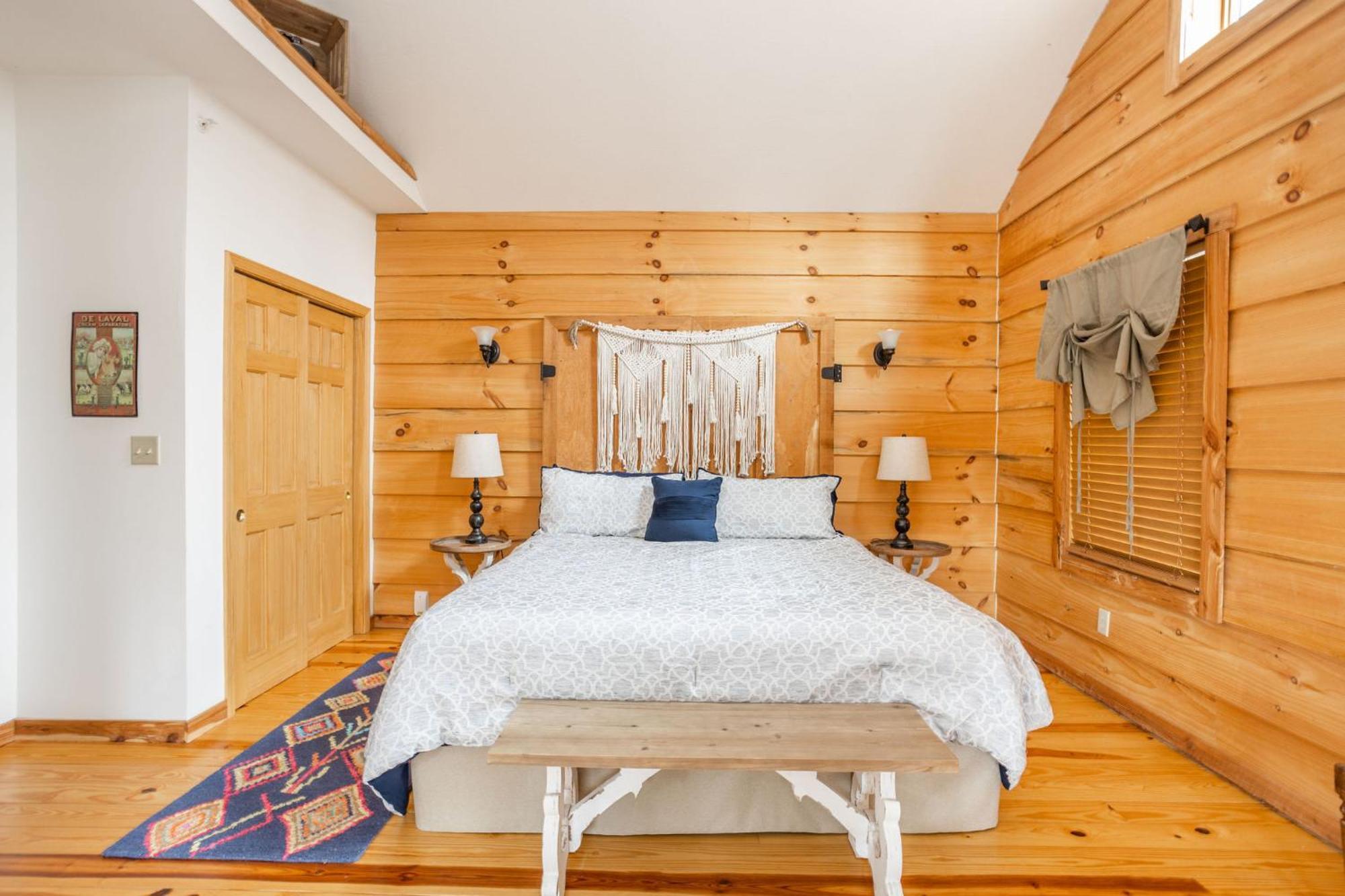 فندق The Treehouse At The Rustic Retreat ناشفيل المظهر الخارجي الصورة